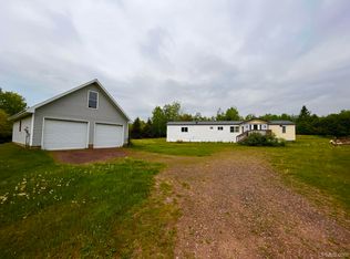 40011 Lower Worham Rd, Chassell, MI 49916