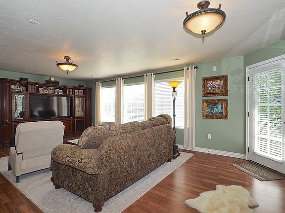 3rd image of 155 N Romney Ln #204
