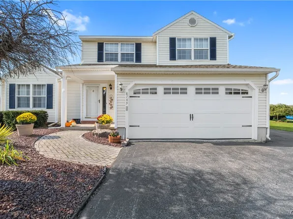 8745 Honeycomb Path, Cicero, NY 13039