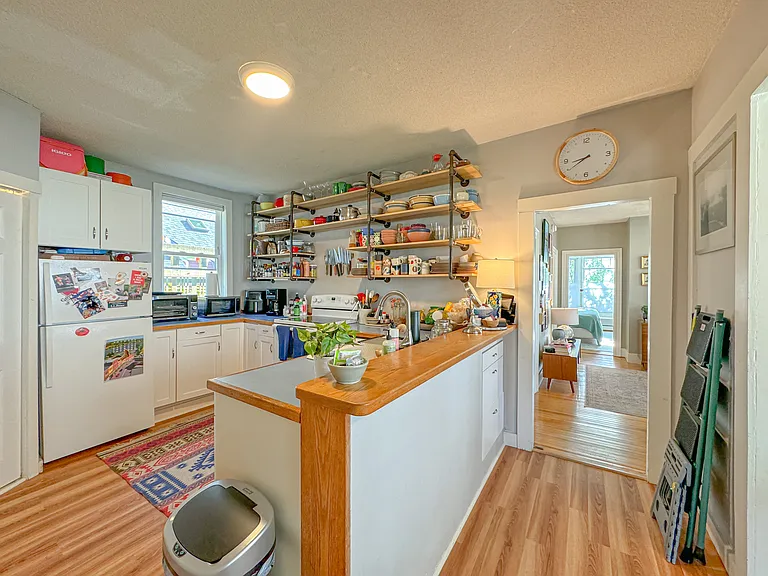 329 Preble St #1 — Photo 11