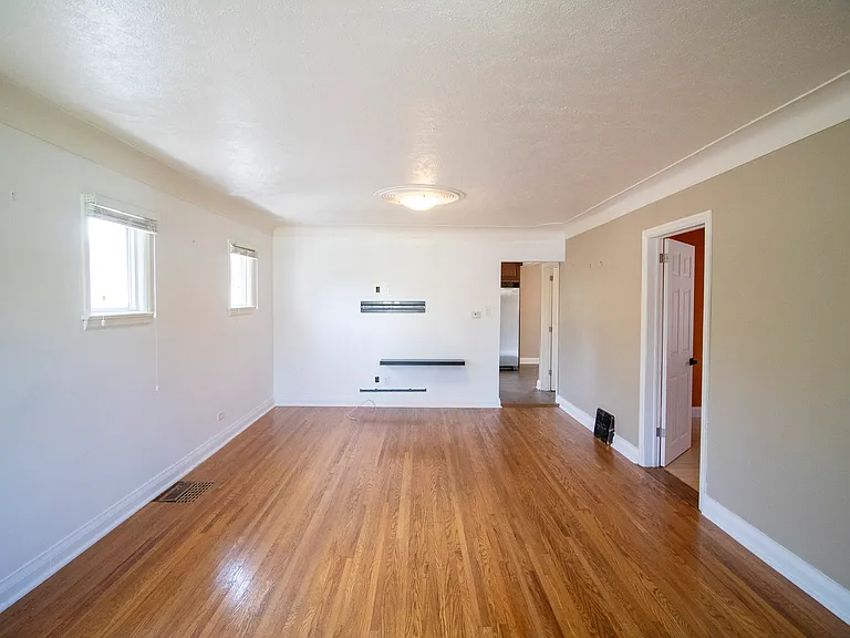 150 Hughes St — Photo 13