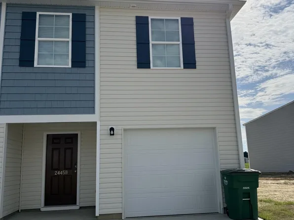 2445 B Brookville Drive, Greenville, NC 27834