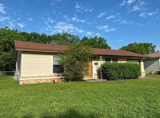 1114 Ralph St, Grand Prairie, TX 75051