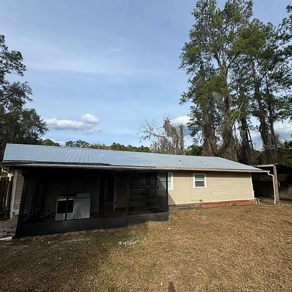 211 NW Highway 441 — Photo 10