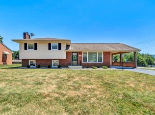 1434 Narcissus St, Salem, VA 24153