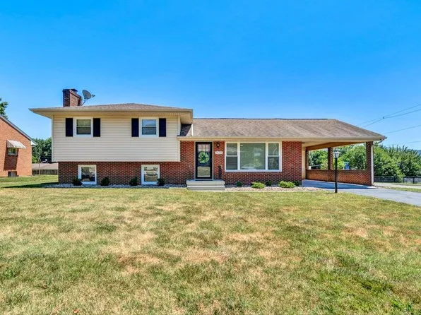 1434 Narcissus St, Salem, VA 24153