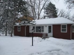 2553 County Road H W, New Brighton, MN 55112