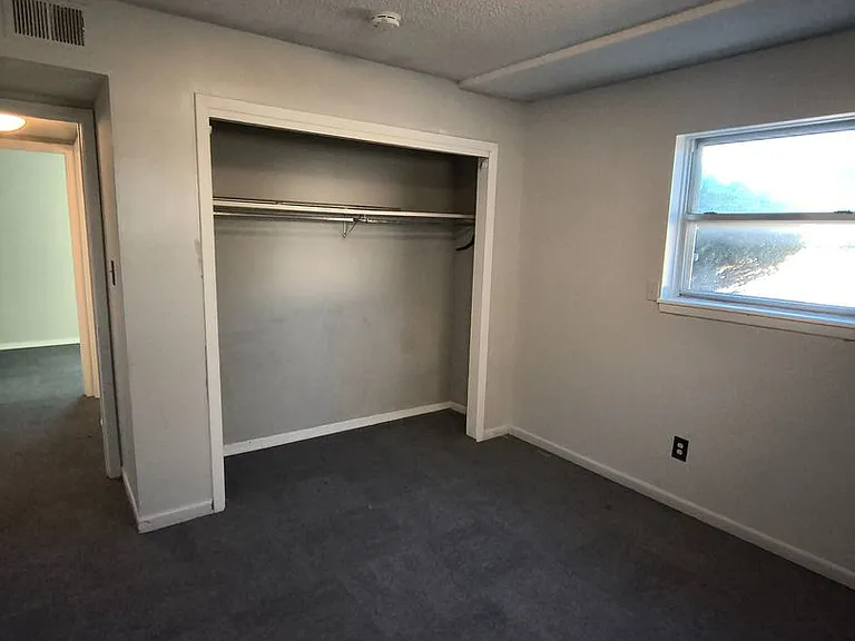 8201 Spring Valley Rd — Photo 28