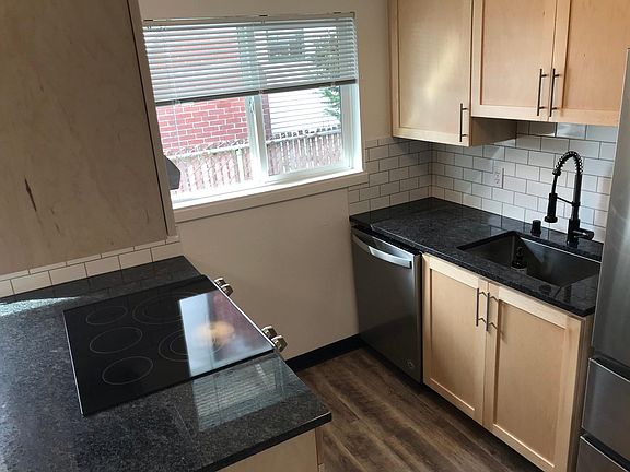 3rd image of 104 E 31st St #104