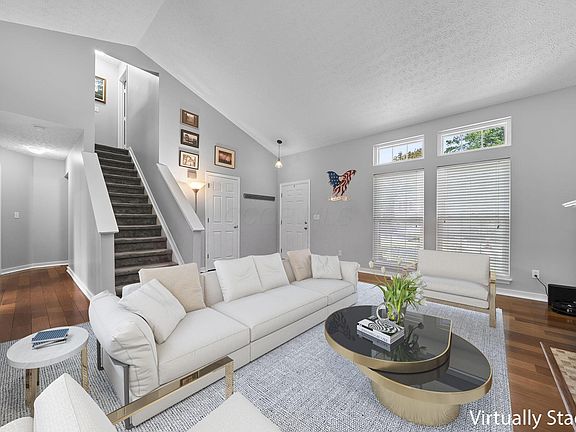 3rd image of 5887 Luccis Ct