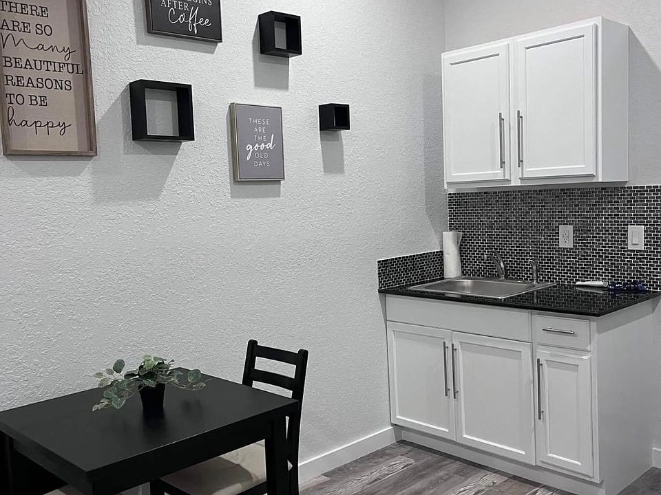 1st image of 10259 SW 225th Ln