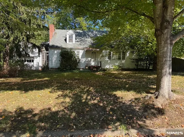 784 Austin Ave, Oradell, NJ 07649