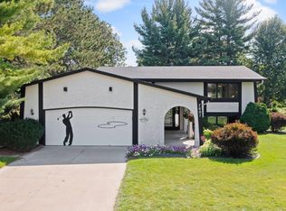 7601 Brigadoon Pl NE, Fridley, MN 55432