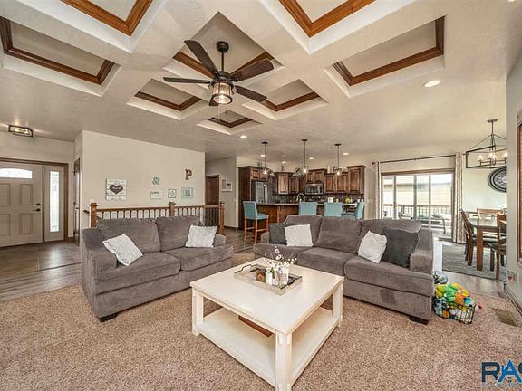 3rd image of 2409 E Baxter Cir