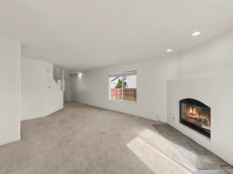 2430 Caton Crest Ct — Photo 4