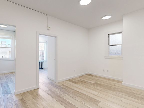 3rd image of 1408 California St #509