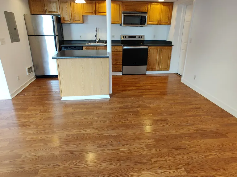 2014 W Bertona St #7 — Photo 1