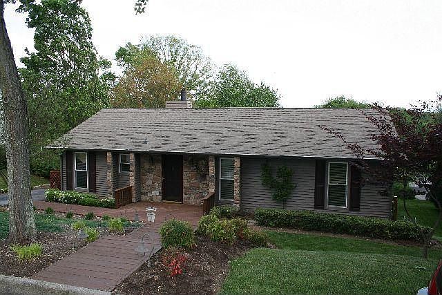 1st image of 3104 Glenmont Dr