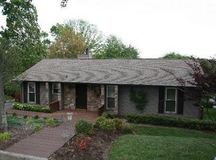 3104 Glenmont Dr, Roanoke, VA 24018