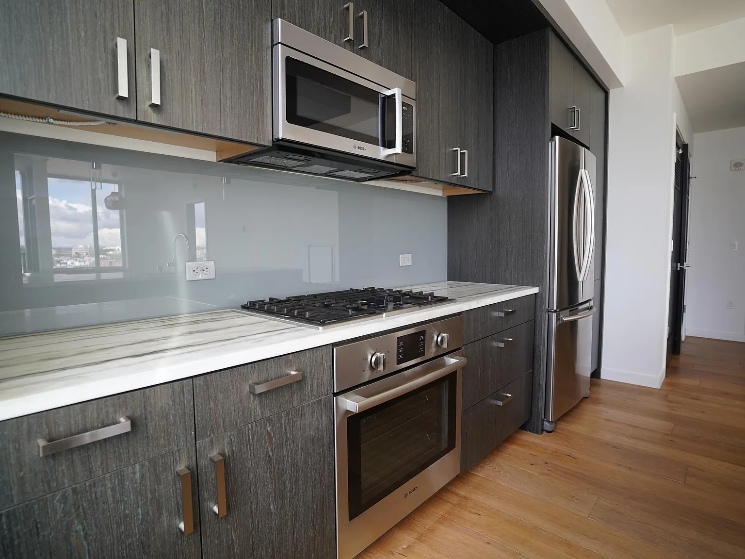 1321 Seneca St — Photo 3