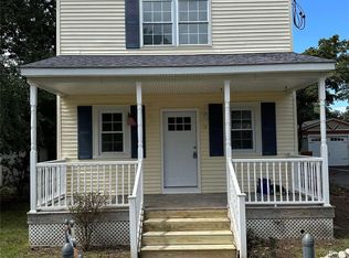 14 Comet Rd, Rocky Point, NY 11778