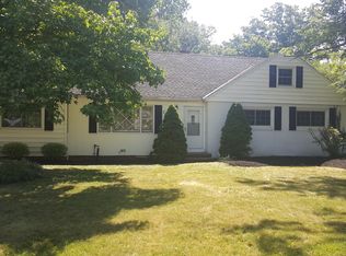 1317 W Melrose Dr, Westlake, OH