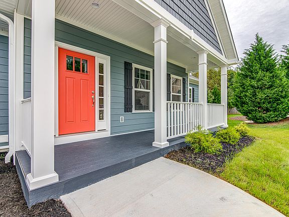 5th image of 3306 Nicholas Ct NE