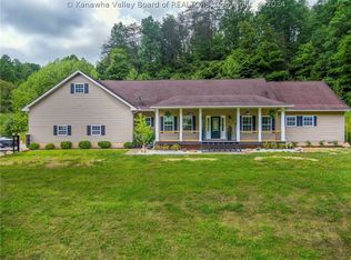 2 Thoroughbred Rd, Scott Depot, WV 25560