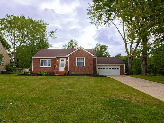 2nd image of 210 Forest Hill Dr