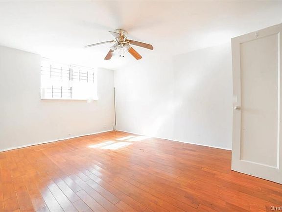 4th image of 100-42 Francis Lewis Blvd Floor 1