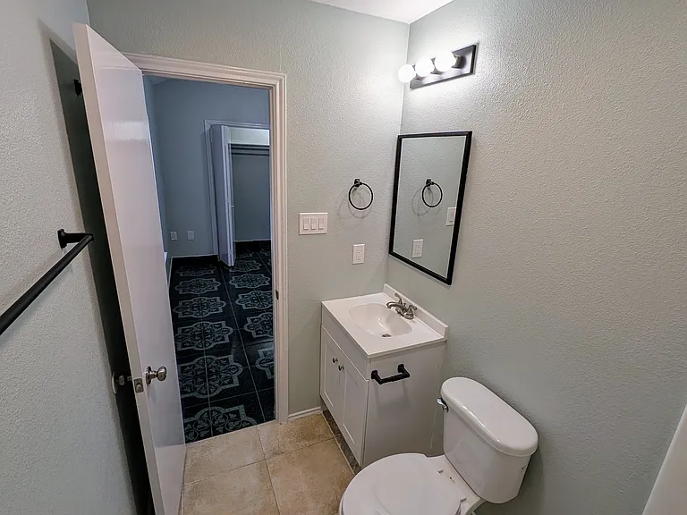 1003 Market St #4 — Photo 13