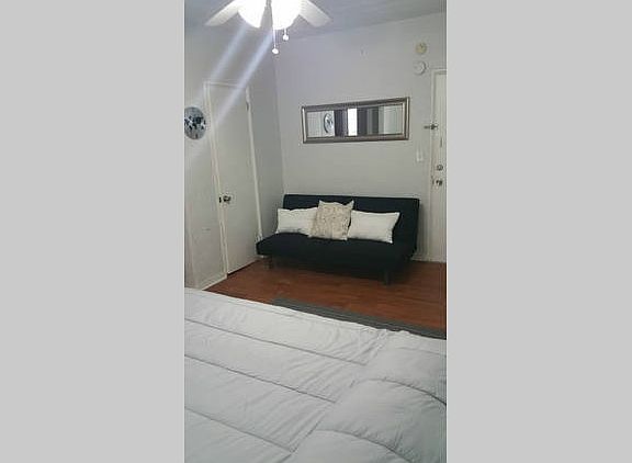 4th image of 734 Jefferson Ave APT 9