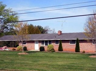 4236 Section House Rd, Hickory, NC 28601