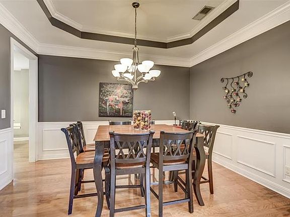 4th image of 3123 Bruce Gardens Cir
