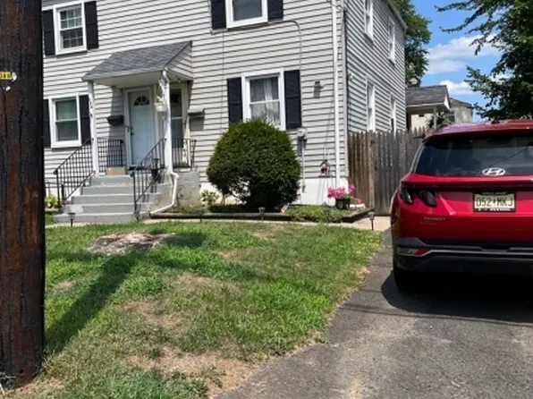652 Crescent Dr, Bound Brook Boro, NJ 08805