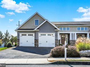 372 Nova Dr, Greencastle, PA 17225