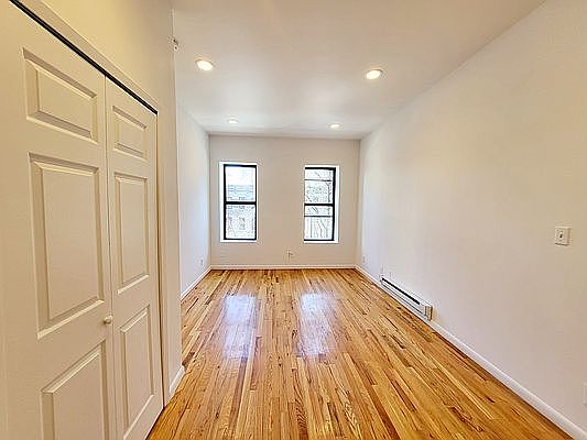 1st image of 1683 1st Ave APT 4NE