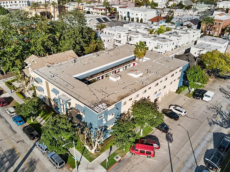 800 Linden Ave in Long Beach — Photo 29