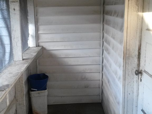 laundry area/mud room before