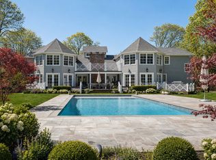 72 S Phillips Ave, Remsenburg, NY 11960