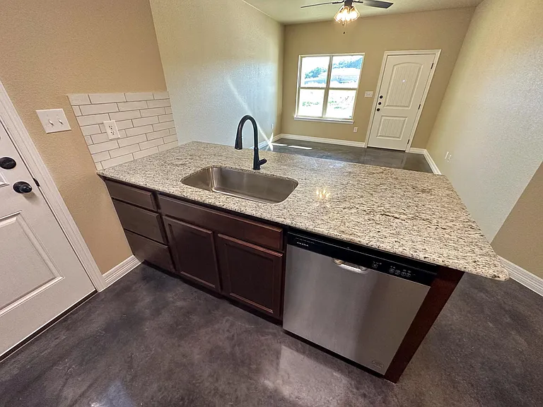 1212 Antelope Trl #B — Photo 3