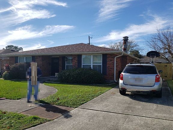 2nd image of 2032 Belmont Pl