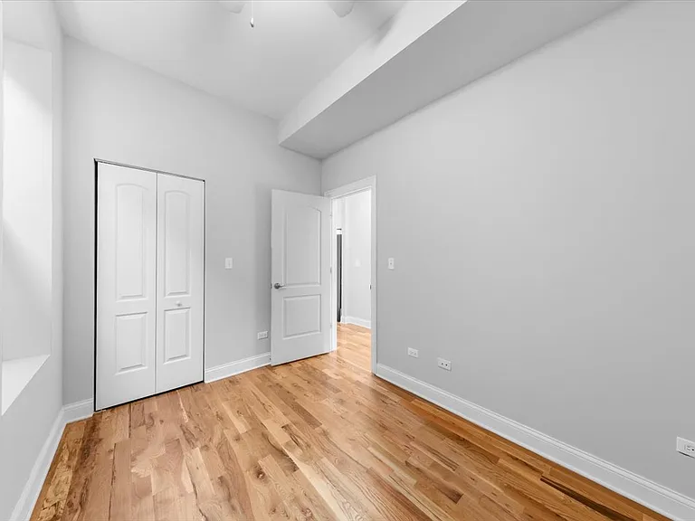 1253 N California Ave #2 — Photo 23