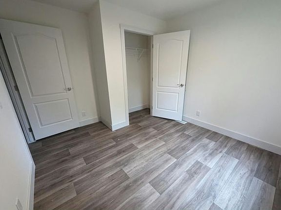 2nd image of 315 Hilton Dr #238