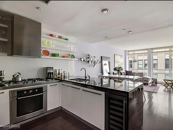5th image of 133 W 22nd St APT 5F