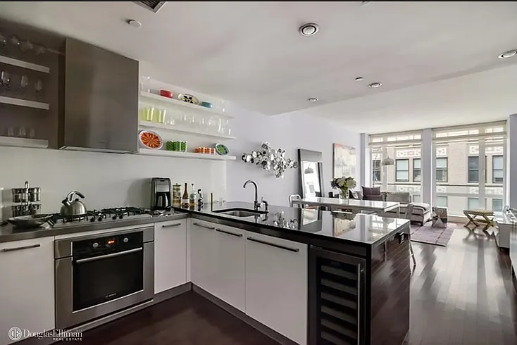 133 W 22nd St #5F — Photo 5