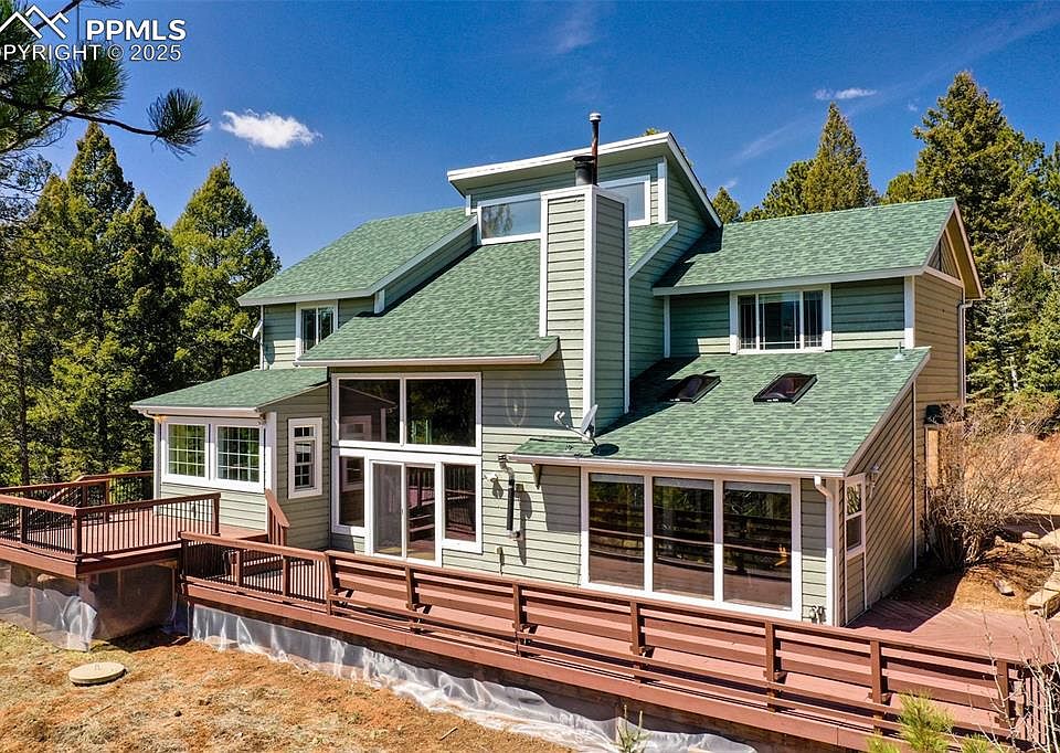 1st image of 131 Aspen Dr