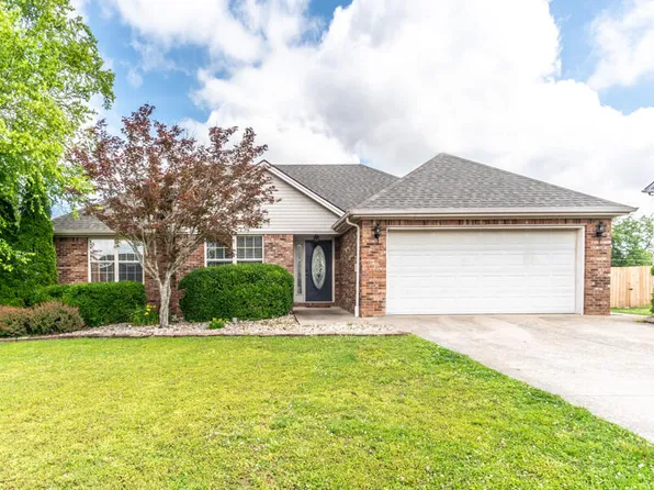 321 Palomino Dr, Richmond, KY 40475