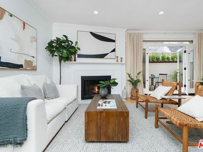 928 11th St APT 5, Santa Monica, CA, 90403