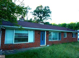 7948 Oak Rd, Pasadena, MD 21122